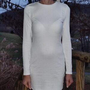 Elegant White Long Sleeve Dress